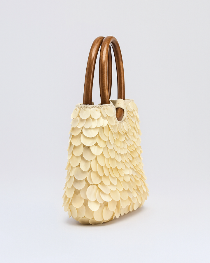 Women’s Scallop Shell Textured Tote