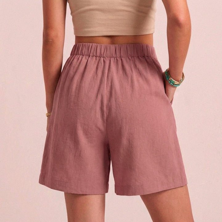 Women's Relaxed Paperbag Waist Shorts With Tailored Side Pockets