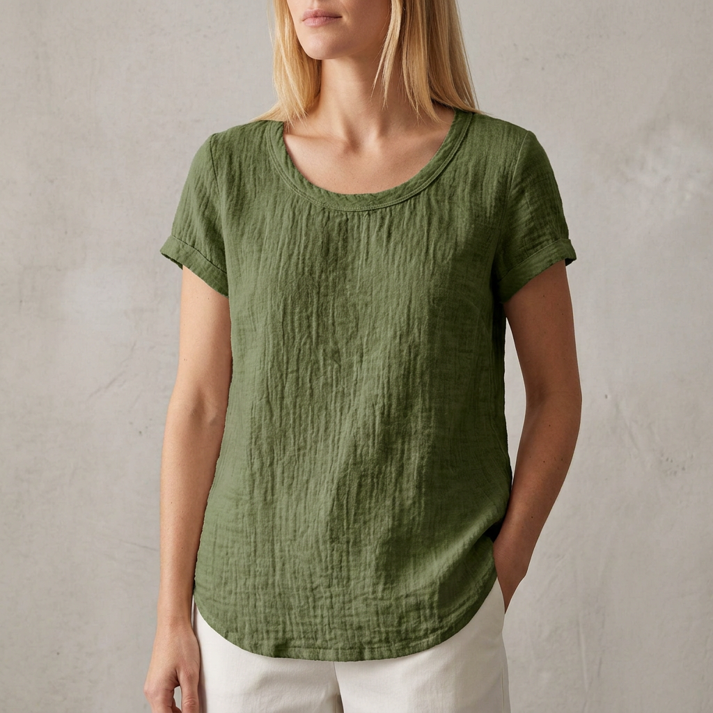 Women's Relaxed Fit T-Shirt With Rounded Hem and Cuffed Sleeves
