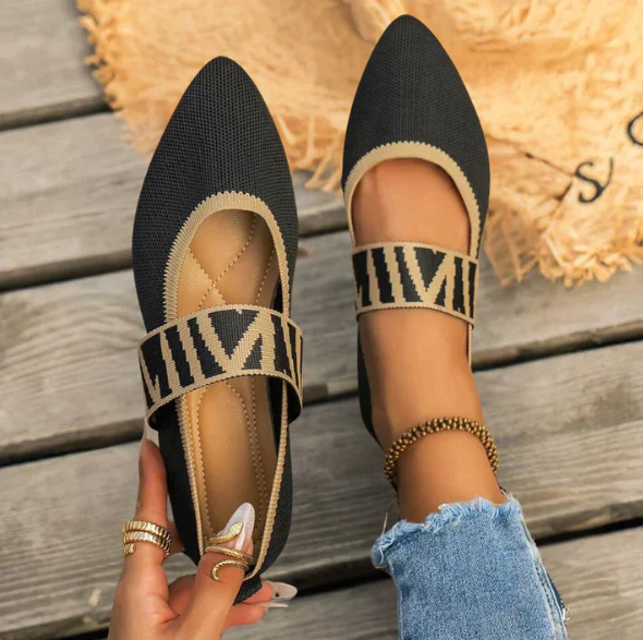 Daisy Women’s Pointed-Toe Ballet Flats