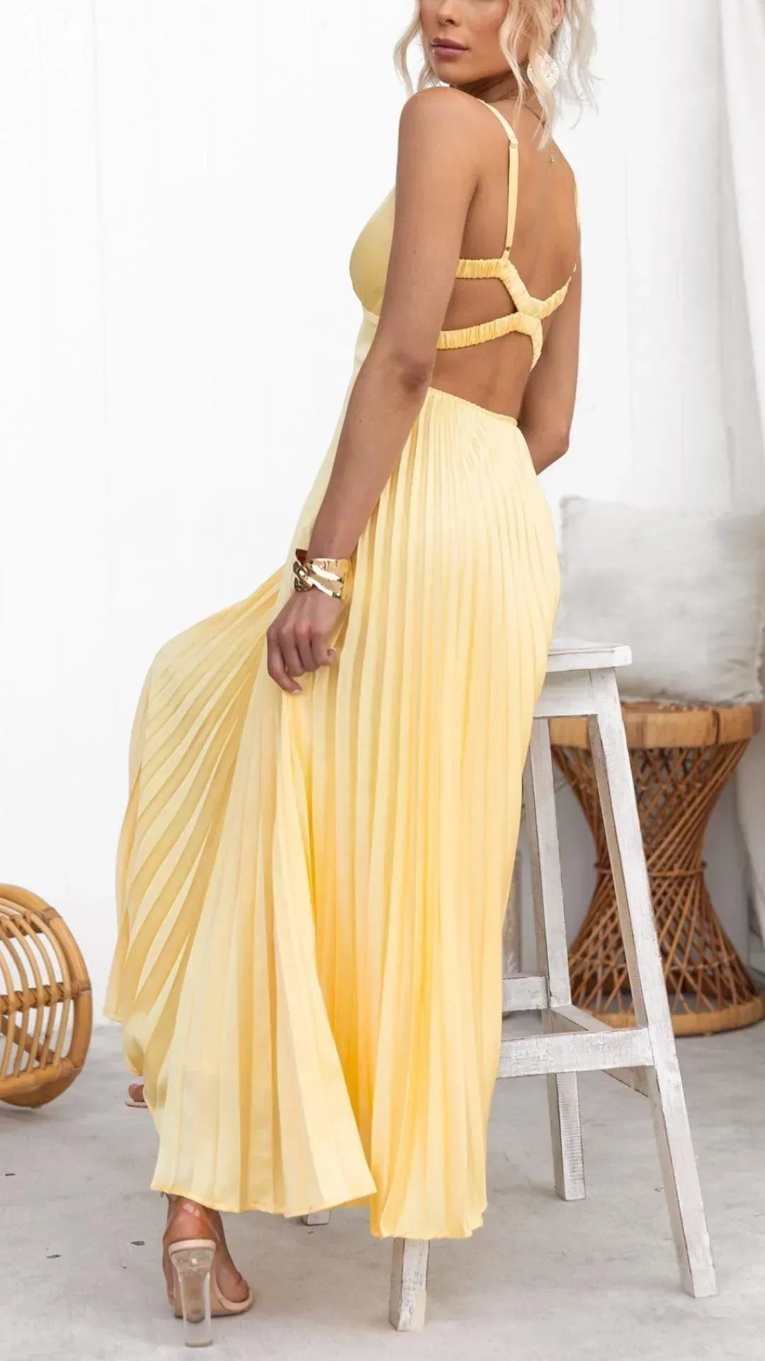 Women's V-Neck Pleated Maxi Dress