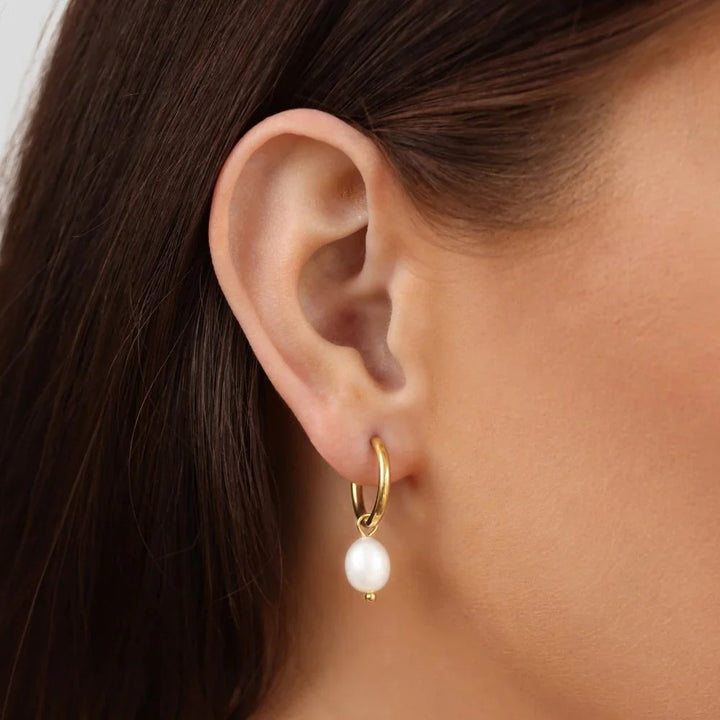 Women’s Freshwater Pearl Hoop Earrings