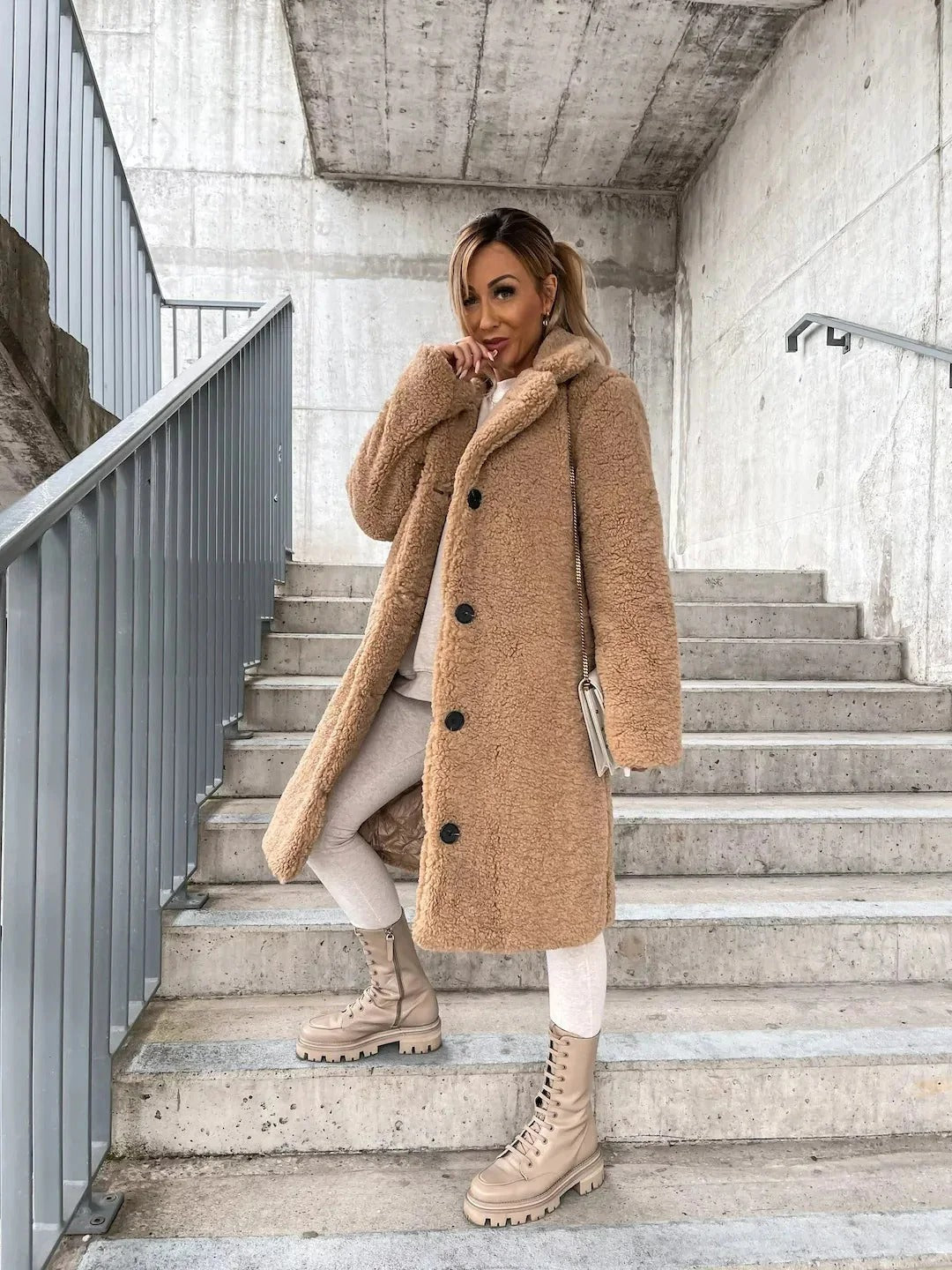 Women’s Sienna Longline Teddy Coat – Victoria Muse