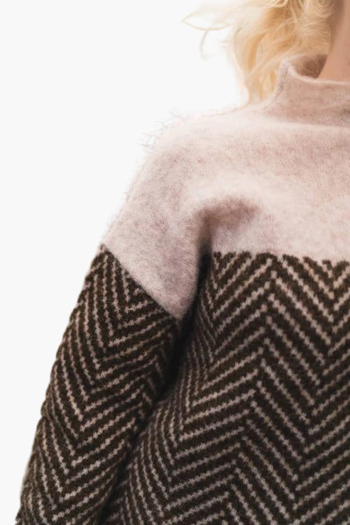 Women’s Oversized Geometric Sweater