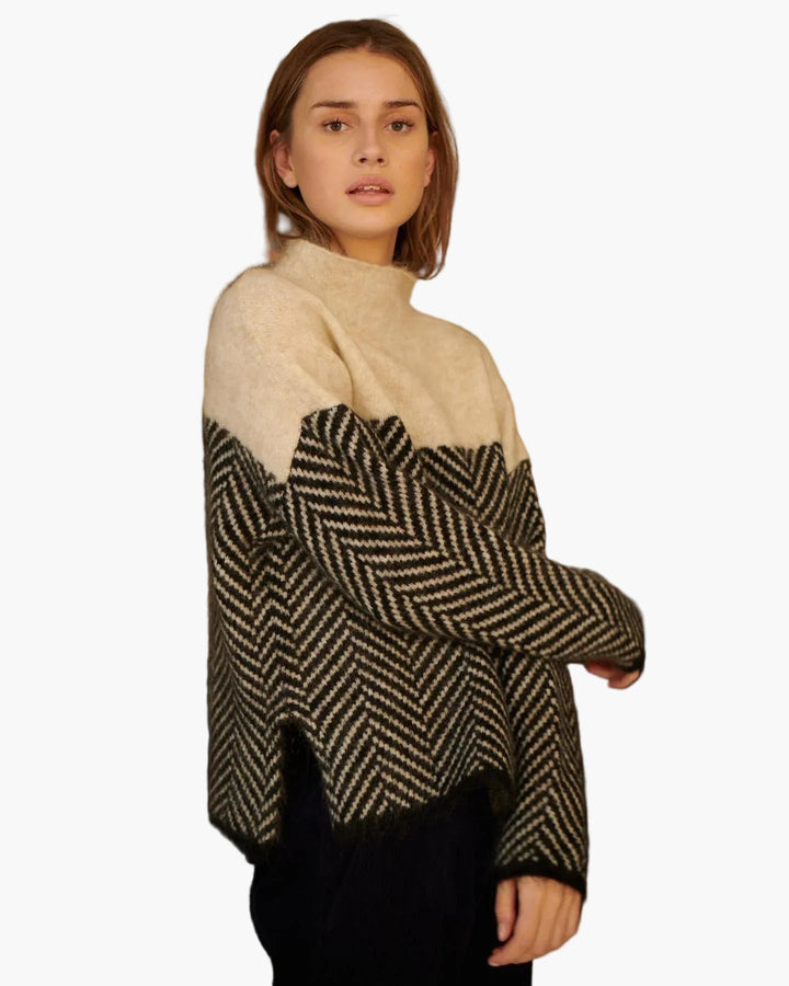 Women’s Oversized Geometric Sweater