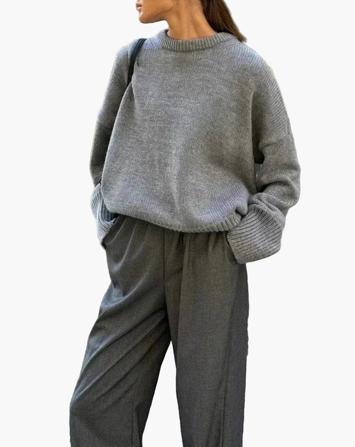 Women’s Oversized Knit Jumper – Crew Neck Relaxed Fit