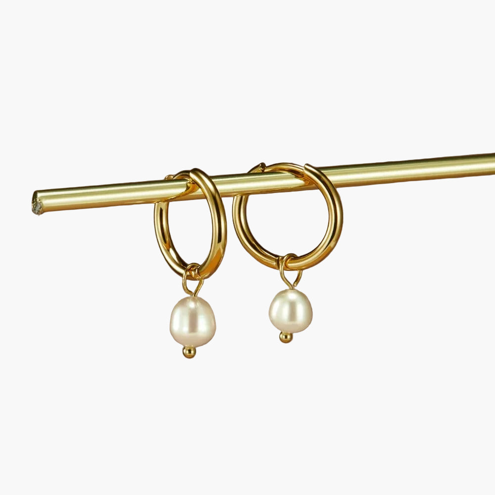 Women’s Freshwater Pearl Hoop Earrings