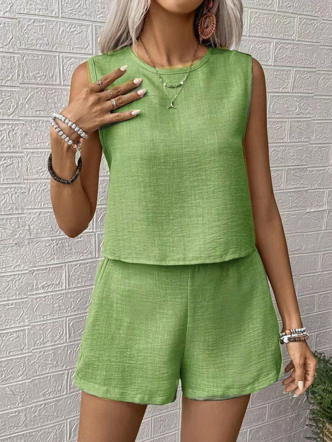 Women's Sleeveless Two-Piece Set