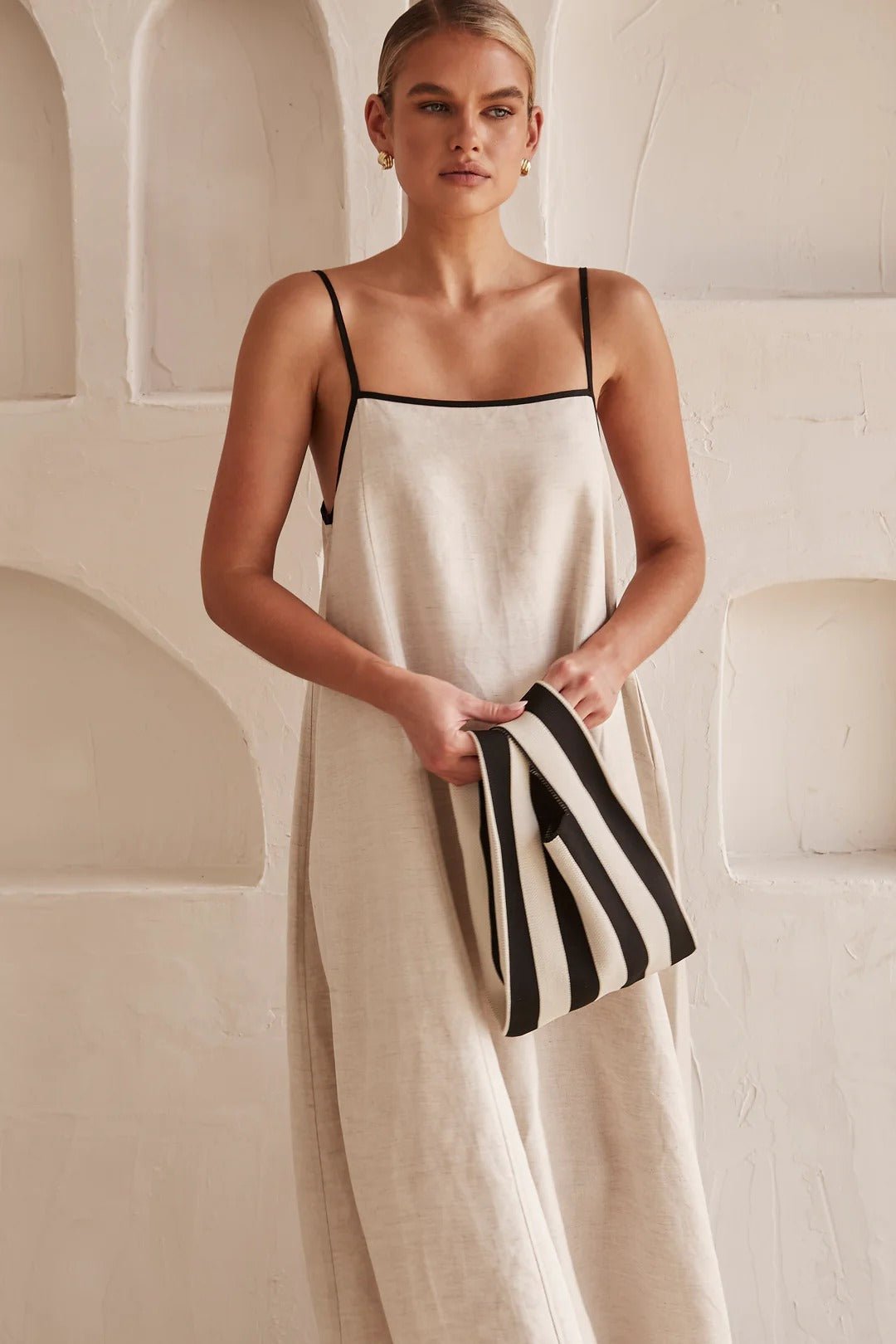 Women's Relaxed Linen-Blend Contrast-Trim Maxi Dress