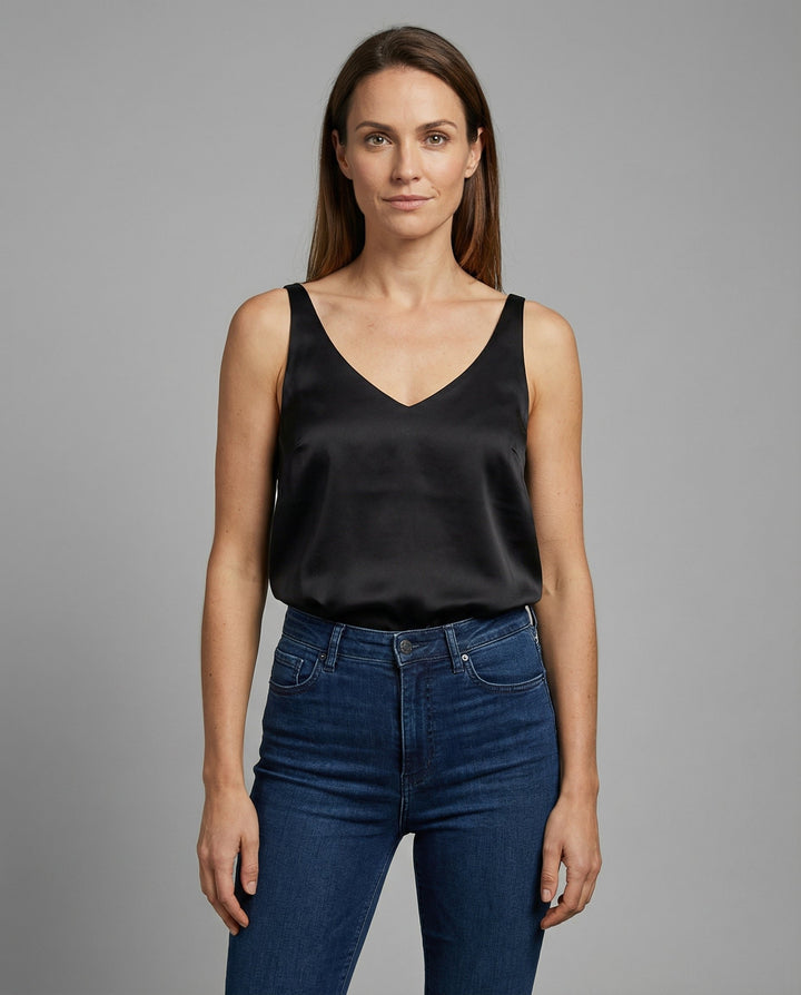 Women's V-Neck Wide-Strap Relaxed-Fit Satin Camisole Top - Black
