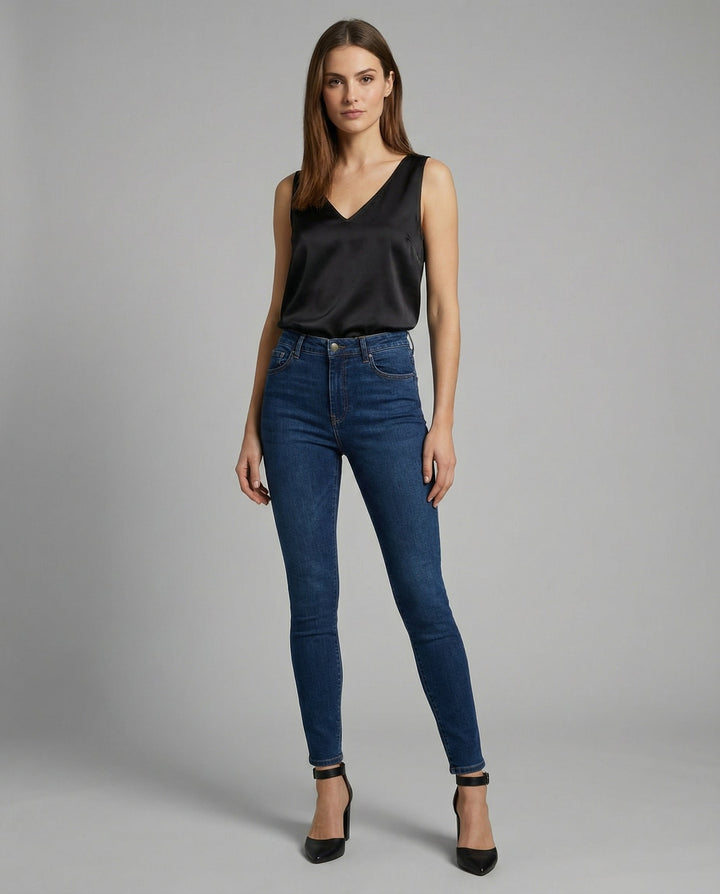 Women's V-Neck Wide-Strap Relaxed-Fit Satin Camisole Top